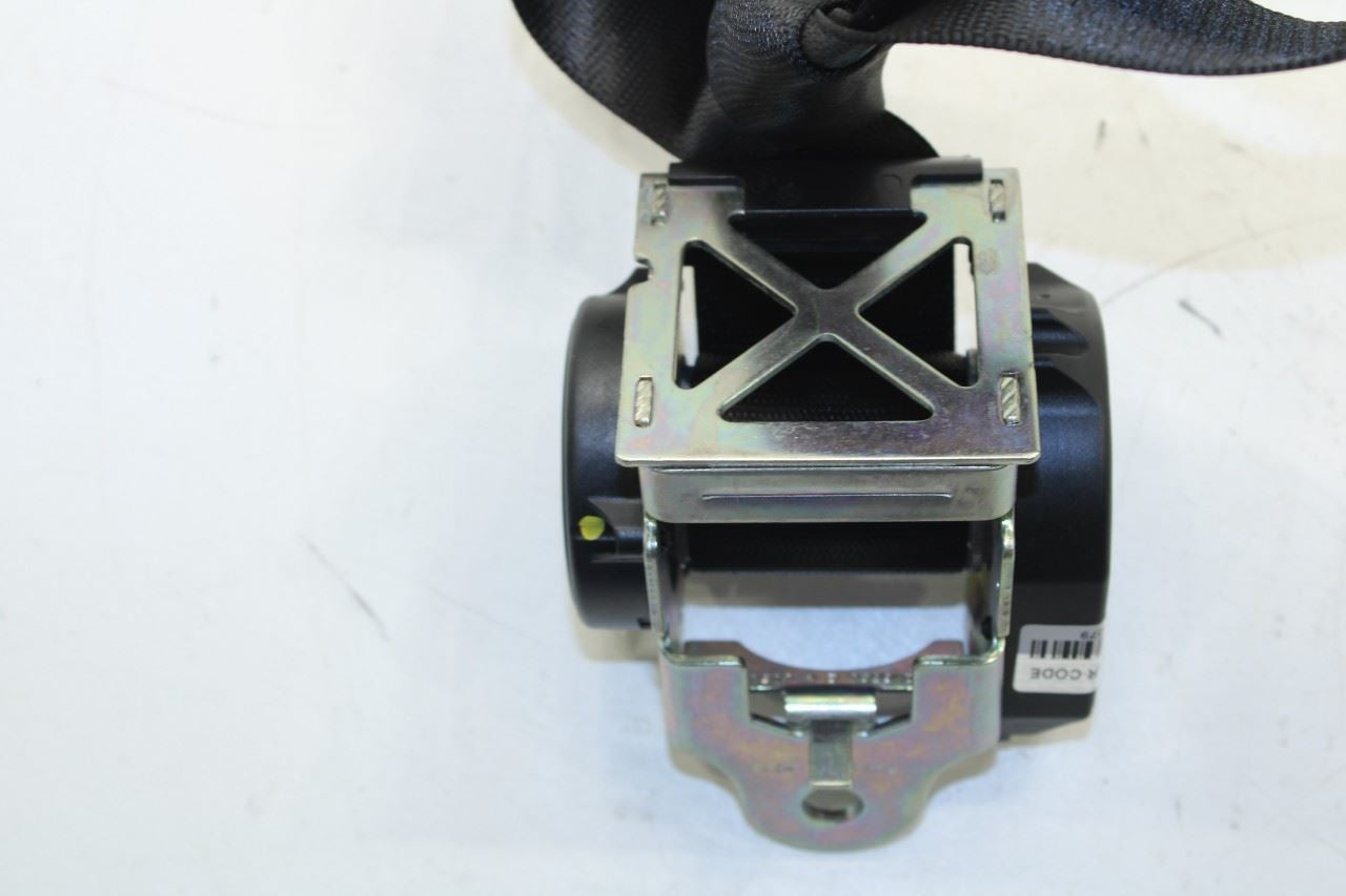 17-21 Maserati Ghibli 3.0L Rear Center 2nd Row Seat Belt Retractor 670017440 OEM - Alshned Auto Parts