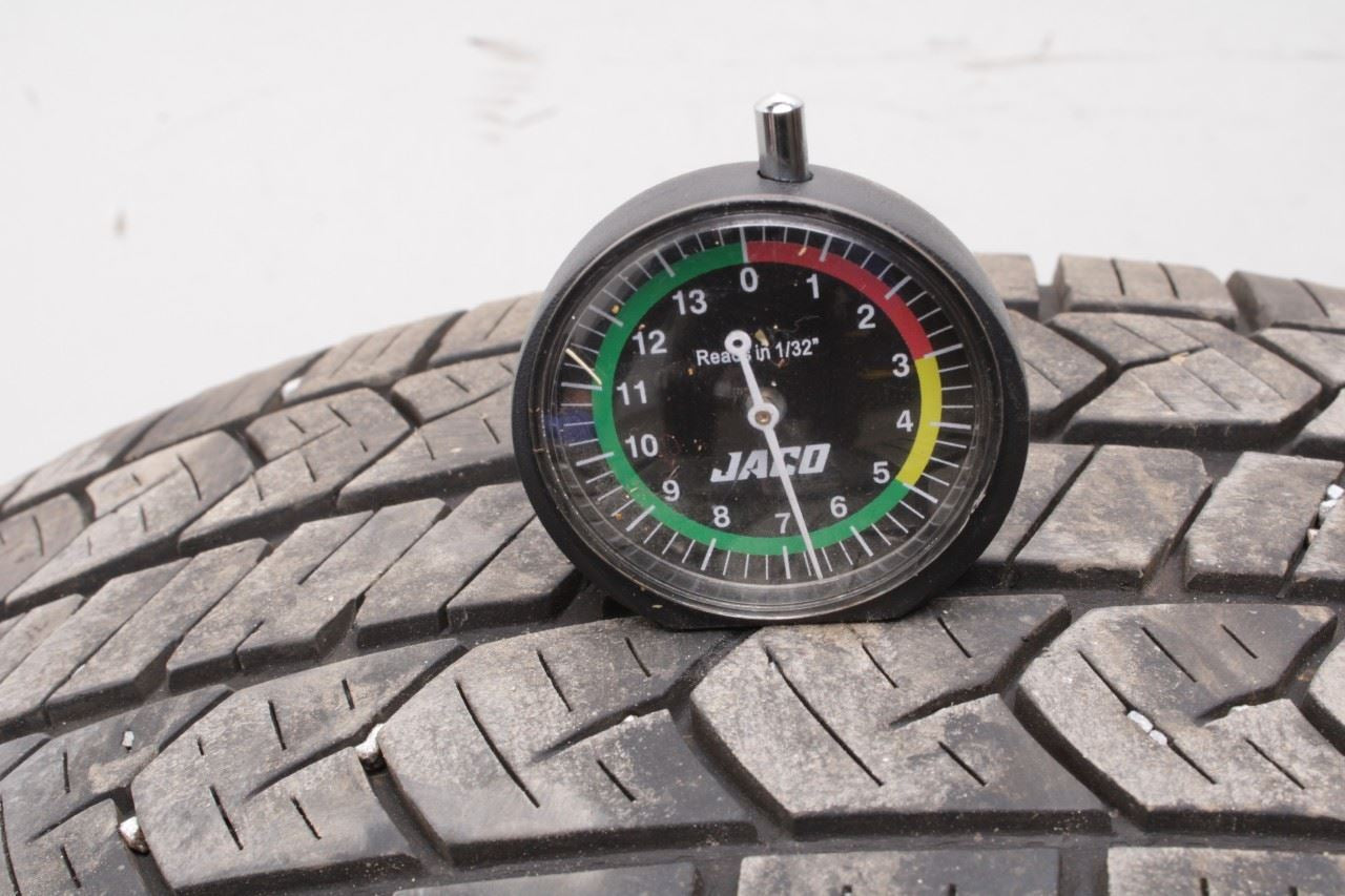 2007-2011 Toyota Camry LE Wheel Tire General Altimax RT45 215/60R16 95H Set of 4 - Alshned Auto Parts