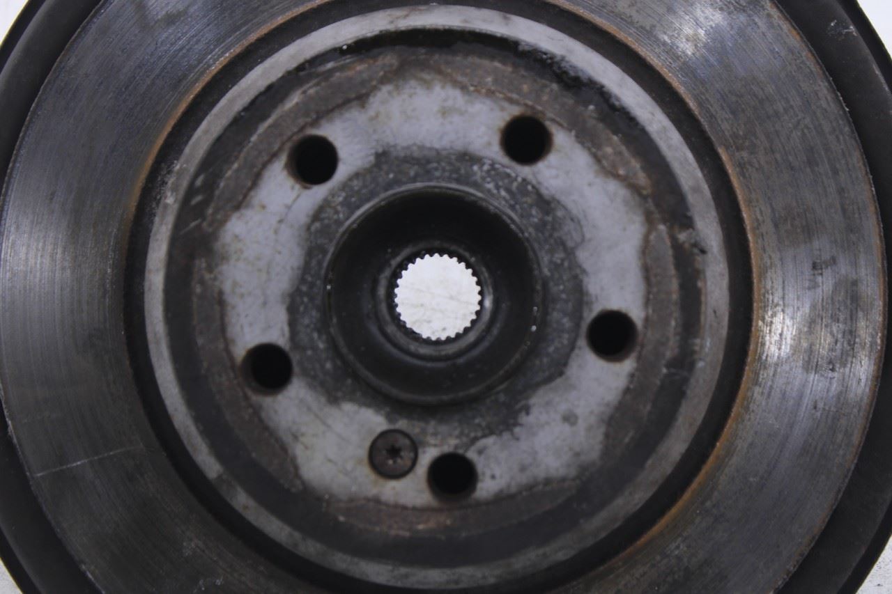 03-06 Mercedes-Benz E500 Rear Left Driver Side Spindle Knuckle Hub 211-350-83-089