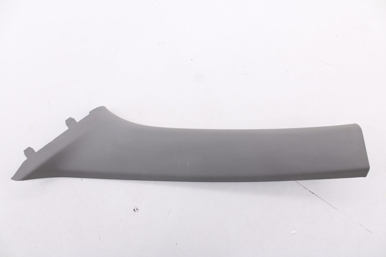 18-24 Chevrolet Equinox LT Front Right and Left A-Pillar Interior Trim 842300812