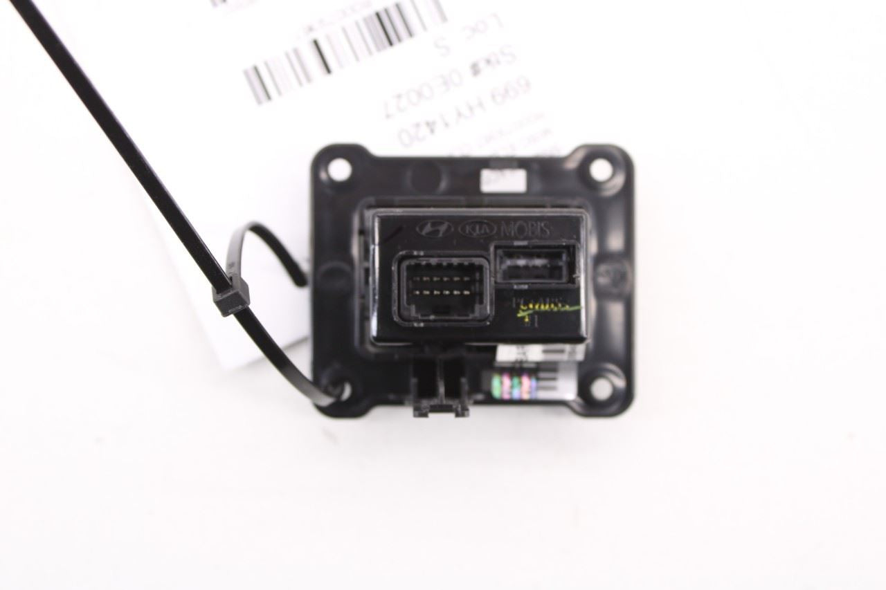 2019-20 Hyundai Santa Fe SEL Center Console USB Port AUX Jack Hub 96120-S1100-4X - Alshned Auto Parts