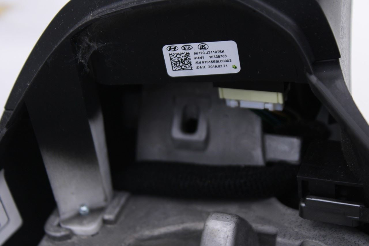 2019-21 Hyundai Veloster 2.0L Steering Wheel w/ Control Buttons 56100-J3FA0-UFM14