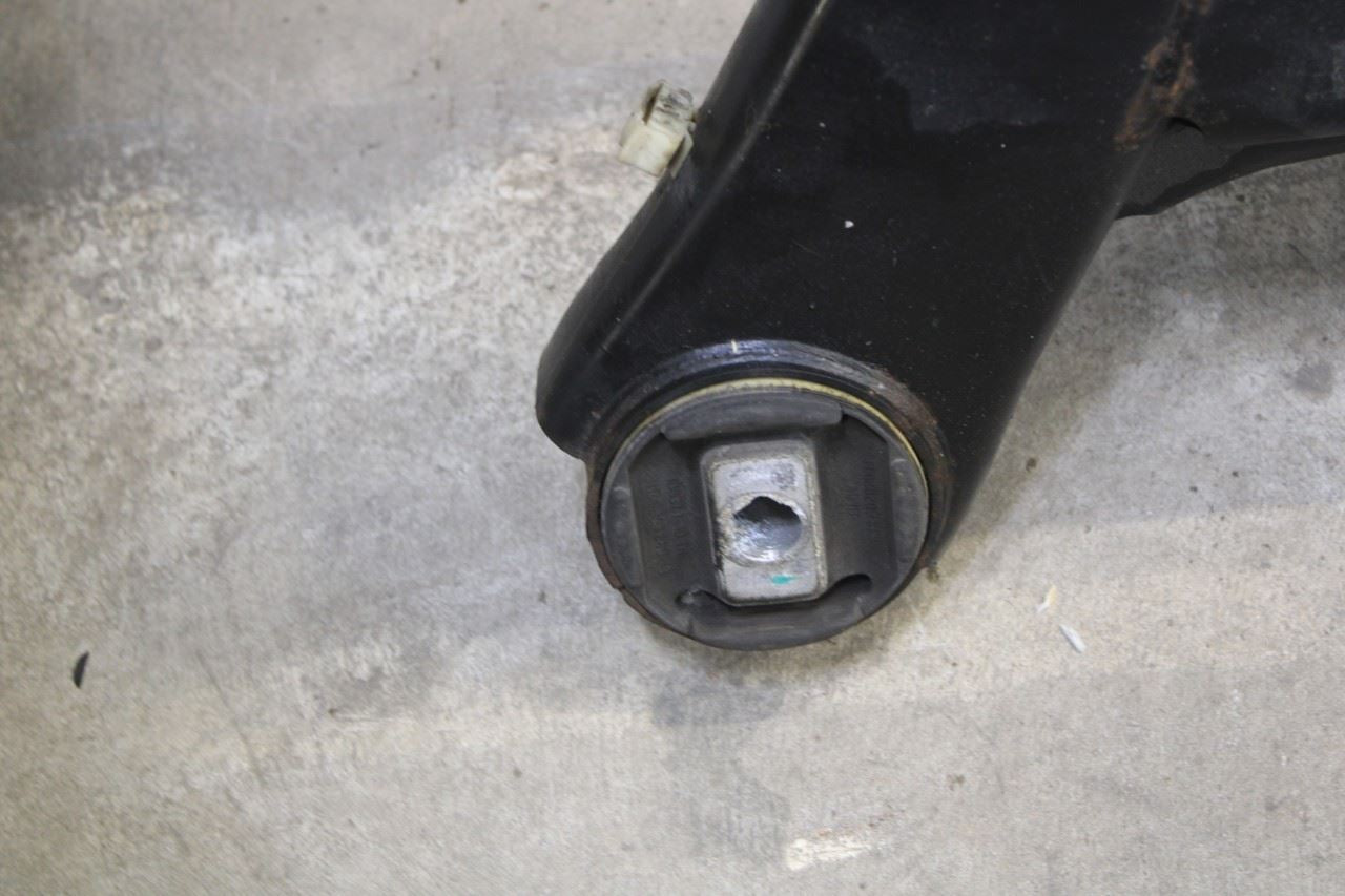 2013-16 BMW 328i xDrive SULEV AWD Rear Crossmember Subframe 33-30-6-851-657 OEM - Alshned Auto Parts
