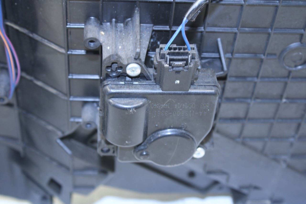2014-2015 Ram 1500 Crew Cab Laramie HVAC Heater Blower Housing Box 68195966AE - Alshned Auto Parts