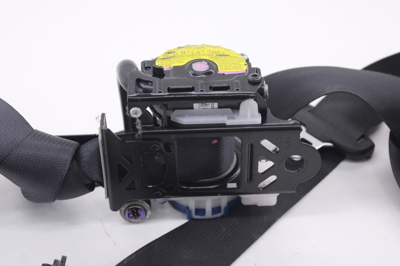 15-16 Subaru Impreza Sport Premium 2.0L AWD Front Right Side Seat Belt Retractor6