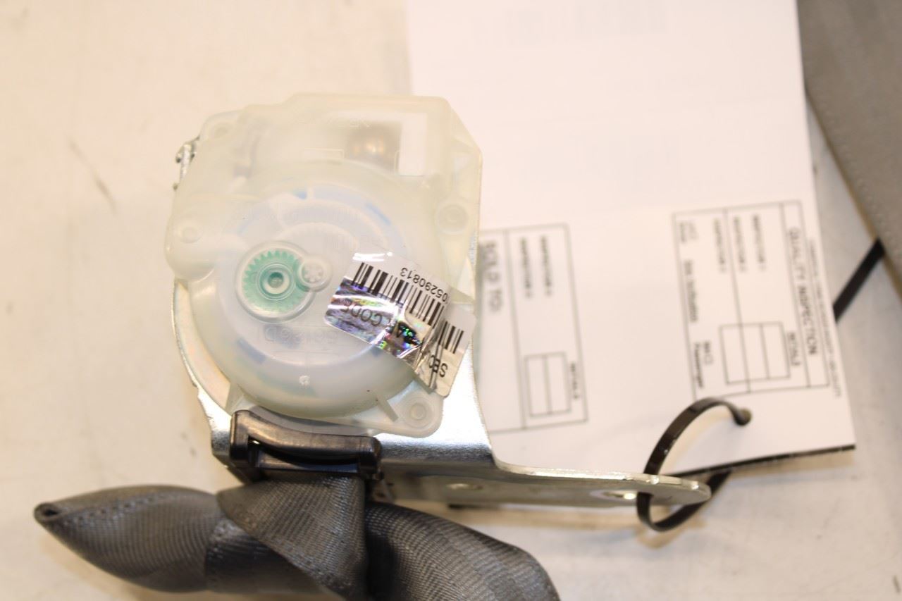 07-11 Toyota Camry LE Rear 2nd Row Center Seat Belt Retractor w/ Belt Buckle Set - Alshned Auto Parts