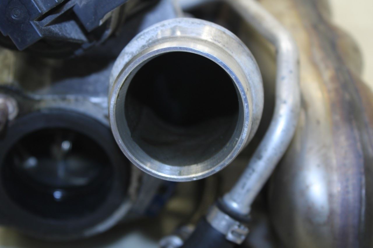 14-18 BMW X5 xDrive35i 3.0L AWD Engine Motor Turbocharger w Exhaust Manifold 87K - Alshned Auto Parts