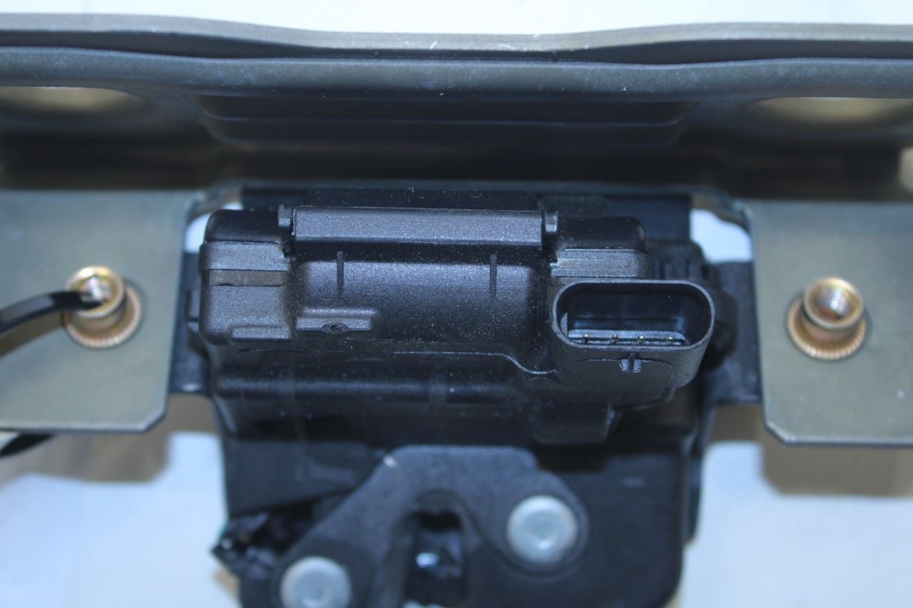 18-22 Jeep Renegade Sport RR Liftgate Lid Lock Latch Actuator 68399523AA *ReaD* - Alshned Auto Parts
