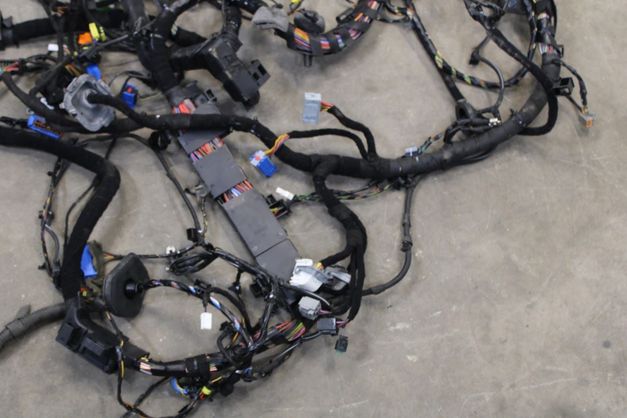 2017-2020 Maserati Ghibli Rear Fuse Box with Wire Harness 670036297 OEM - Alshned Auto Parts