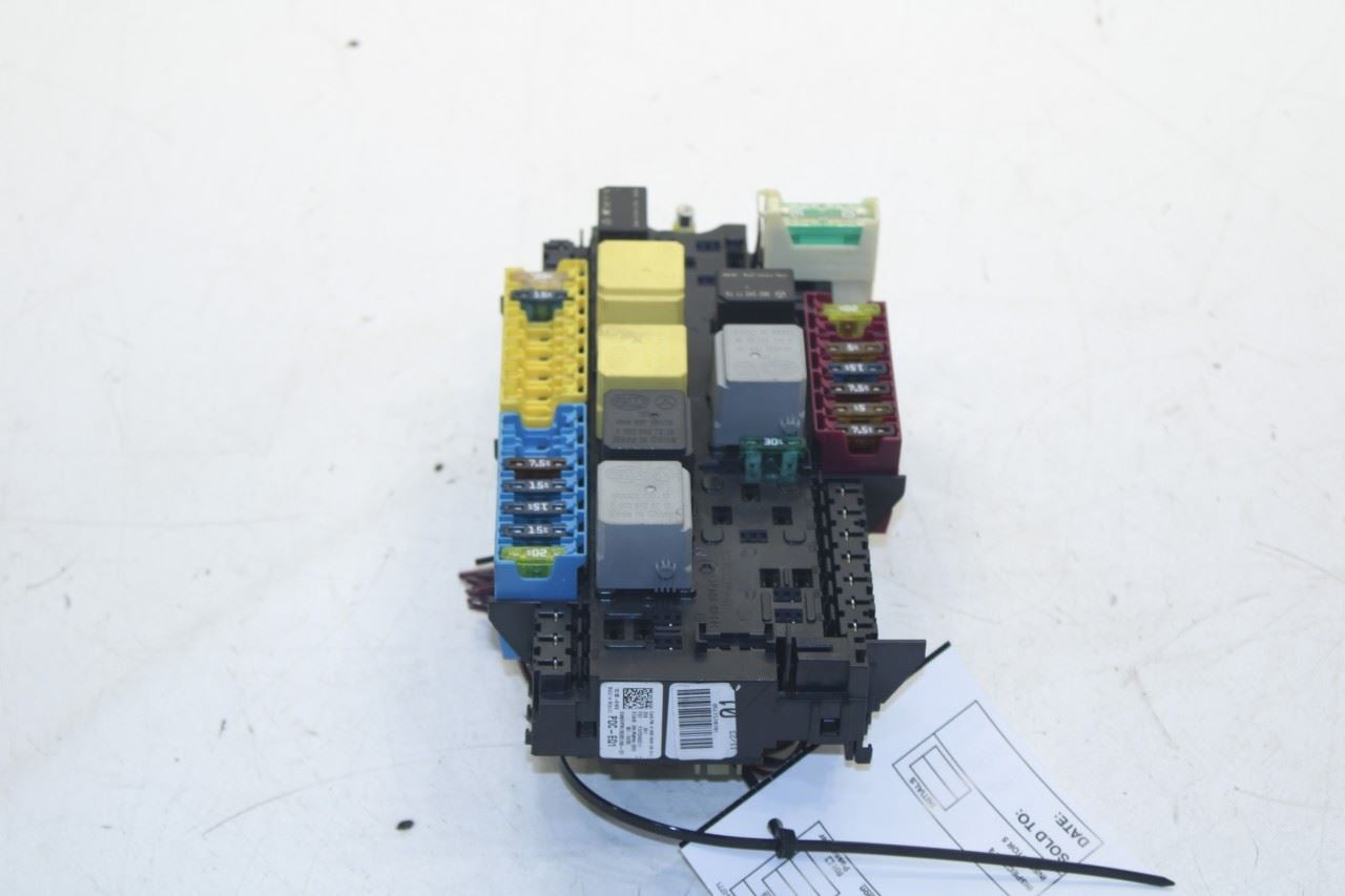 12-15 Mercedes-Benz ML350 3.5L RWD Engine Bay Right Side Fuse Relay Junction Box - Alshned Auto Parts