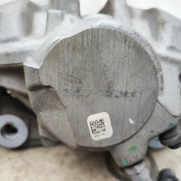 2015-23 Mercedes-Benz C300 4Matic AWD Front Driver Left Side Brake Disc Caliper6