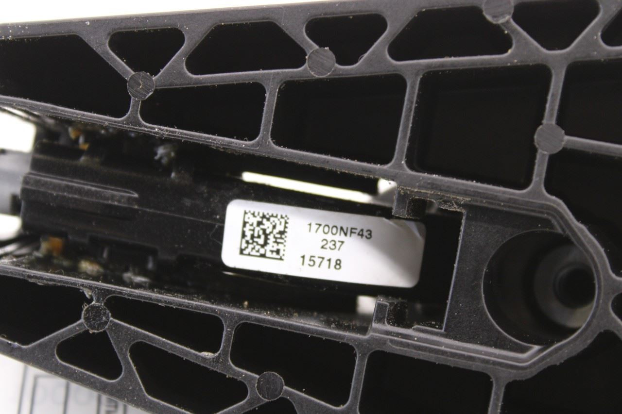 2017-20 Lincoln MKZ Reserve 2.0L AWD Rear Driver Left Side Door Exterior Handle - Alshned Auto Parts