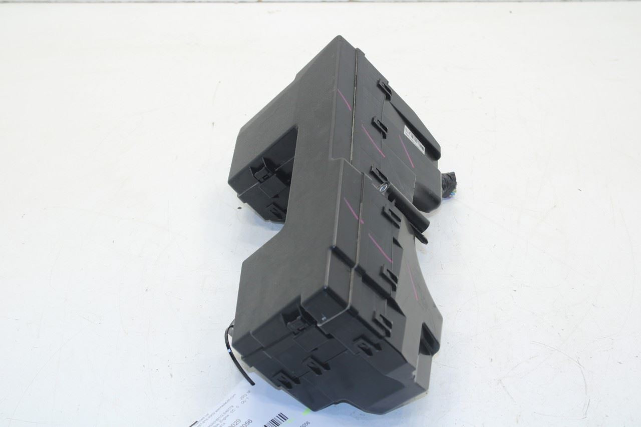 2010-15 Jaguar XF Portfolio 5.0L RWD Engine Bay Fuse Relay Junction Block *ReaD* - Alshned Auto Parts