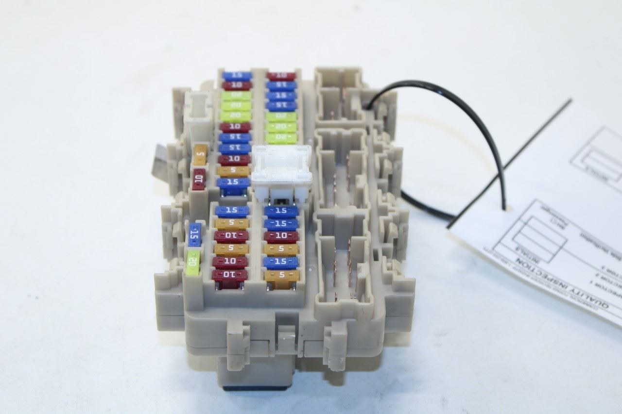 17-20 Nissan Pathfinder SV 3.5L Cabin Instrument Panel Fuse Relay Junction Block - Alshned Auto Parts