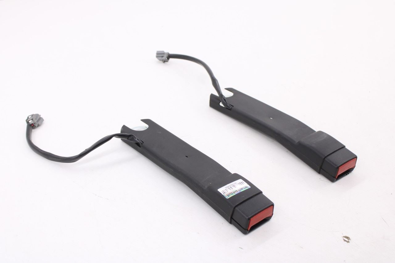 2014-24 Ram 1500 Classic Express Quad Cab Front RH LH Side Seat Belt Buckle Set2