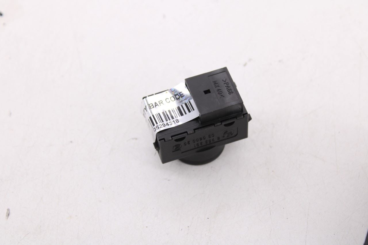 2010-12 Land Rover Range Rover HSE Front Left Power Seat Control Switch LR0109124