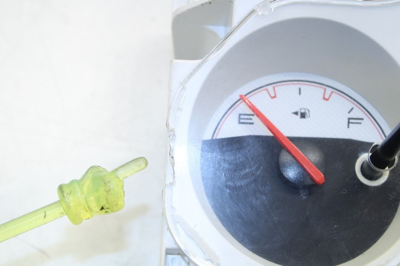 2014 Dodge Challenger SXT RWD Speed Gauge Instrument Cluster 144K Mileage *ReaD* - Alshned Auto Parts