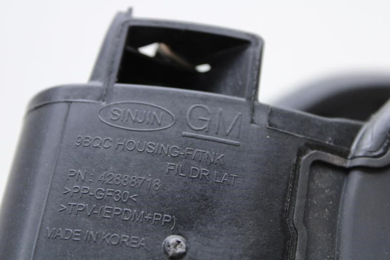 2024-2025 Chevrolet Trax Fuel Tank Filler Housing Door Lid Cover 42888718 OEM - Alshned Auto Parts