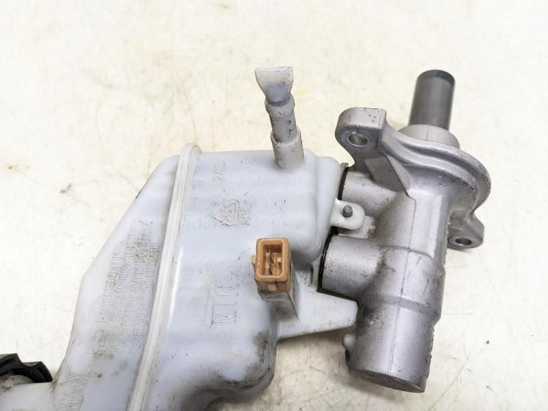 2011-2015 Kia Optima LX Brake Master Cylinder w/ Reservoir 58510-2T200 OEM - Alshned Auto Parts
