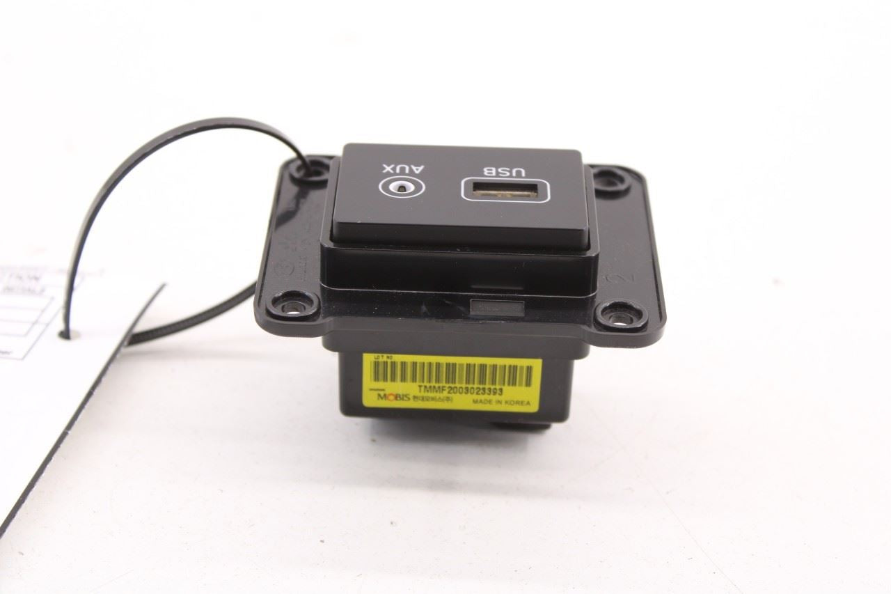 2019-20 Hyundai Santa Fe SEL Center Console USB Port AUX Jack Hub 96120-S1100-4X - Alshned Auto Parts