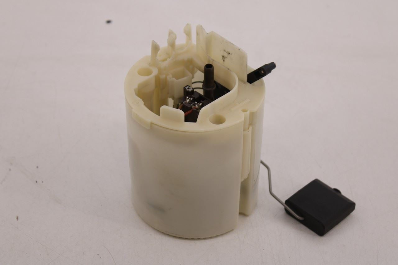2006-2009 Mercedes-Benz CLK350 3.5L In Tank Right Fuel Pump Assembly 20947002948