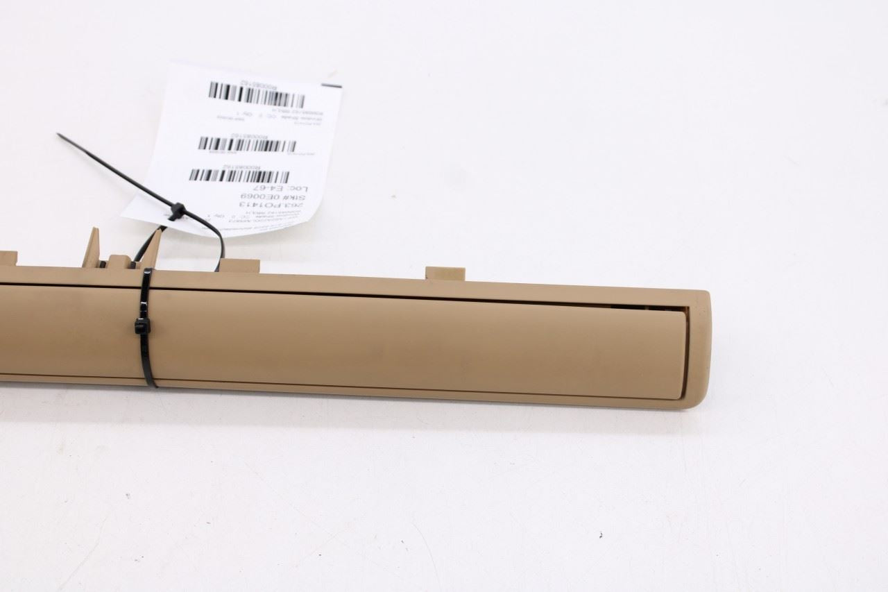 11-18 Porsche Cayenne S Rear Left Side Door Window Glass Roller Sun Shade Blind3