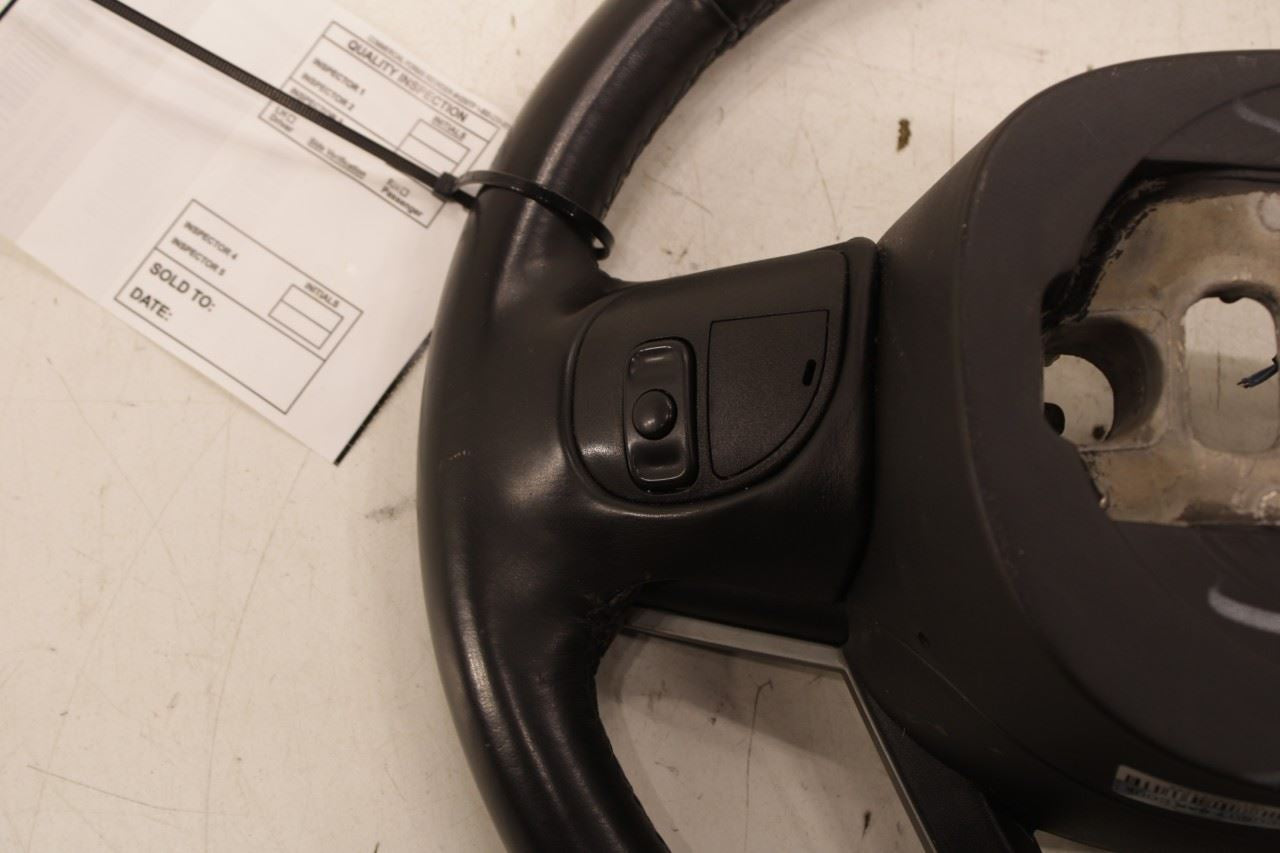 14-22 Jeep Cherokee Latitude 3.2L 4WD Steering Wheel Leather w/ Control Buttons - Alshned Auto Parts