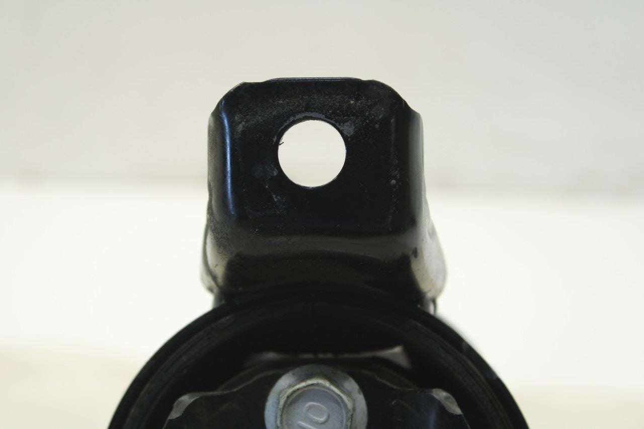 2016-2020 Kia Sorento LX 3.3L Rear Left Transmission Mount Bracket 21830-C5300 - Alshned Auto Parts