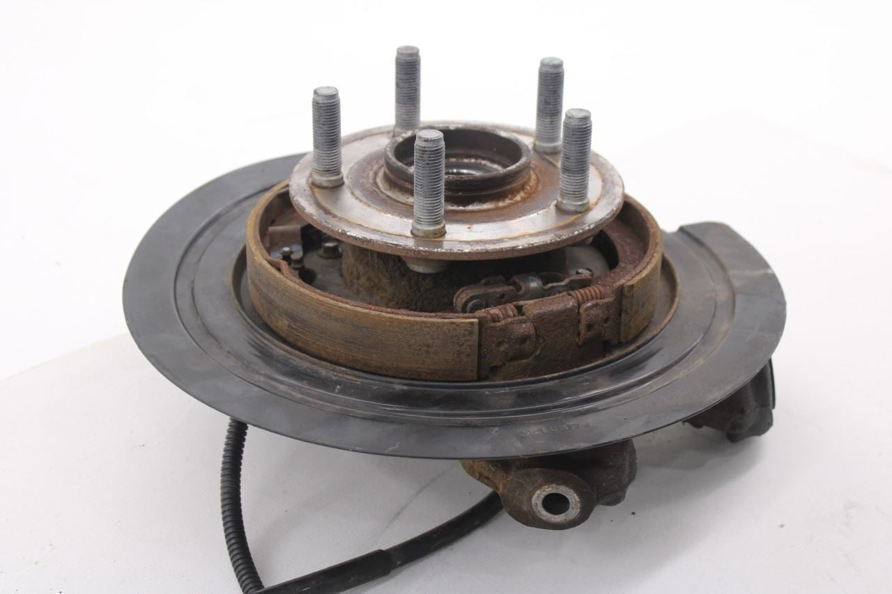 2011-15 Dodge Durango SXT AWD Rear Passenger Right Spindle Knuckle Hub 4877102AD5