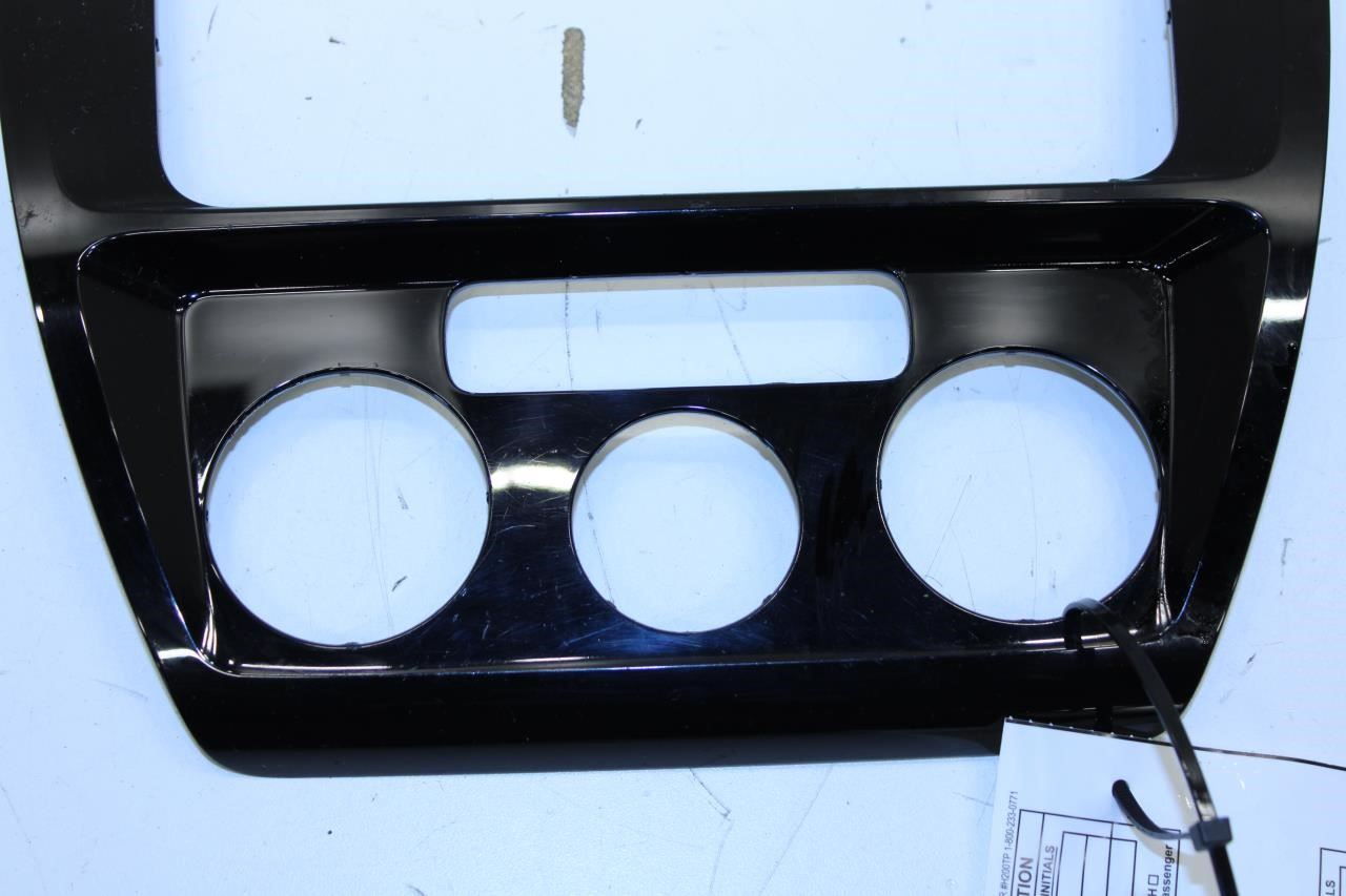 15-18 Volkswagen Jetta Center Dash Radio Climate Trim Bezel 5C6-858-069-C-1QB - Alshned Auto Parts
