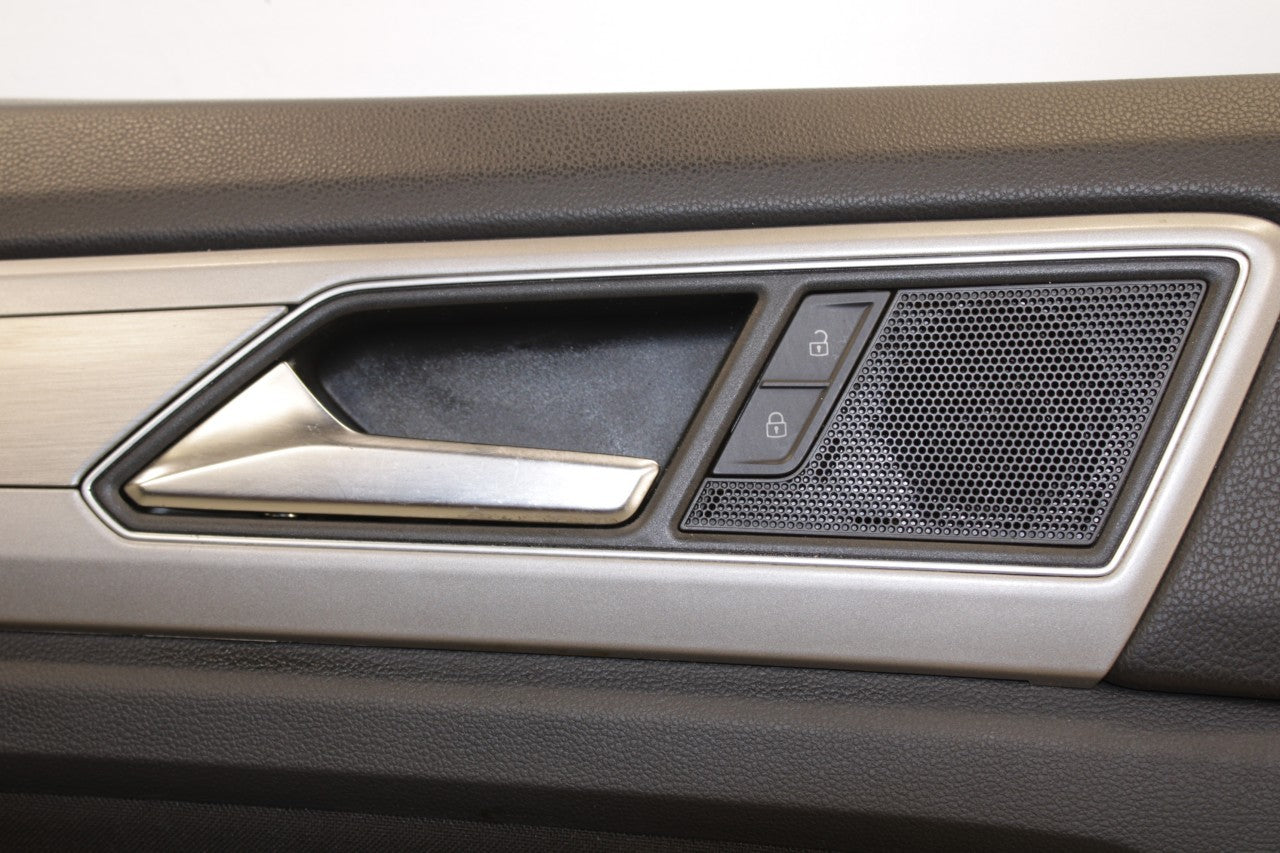 2018-2019 Volkswagen Atlas S Front Left Door Trim Panel 3CN867011EHSG OEM *ReaD* - Alshned Auto Parts