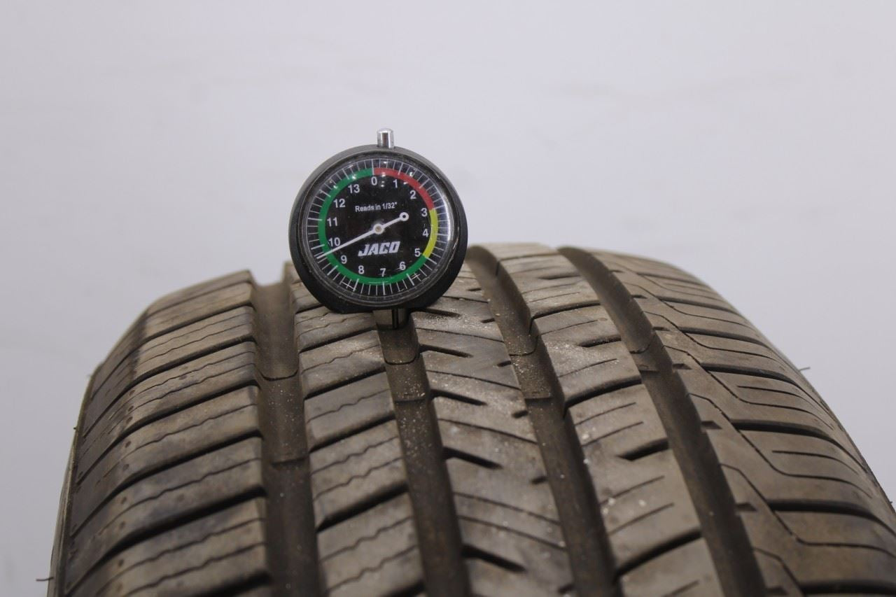 2025 Tire Blackhawk Agility UHP AS 225/55R18 R830963