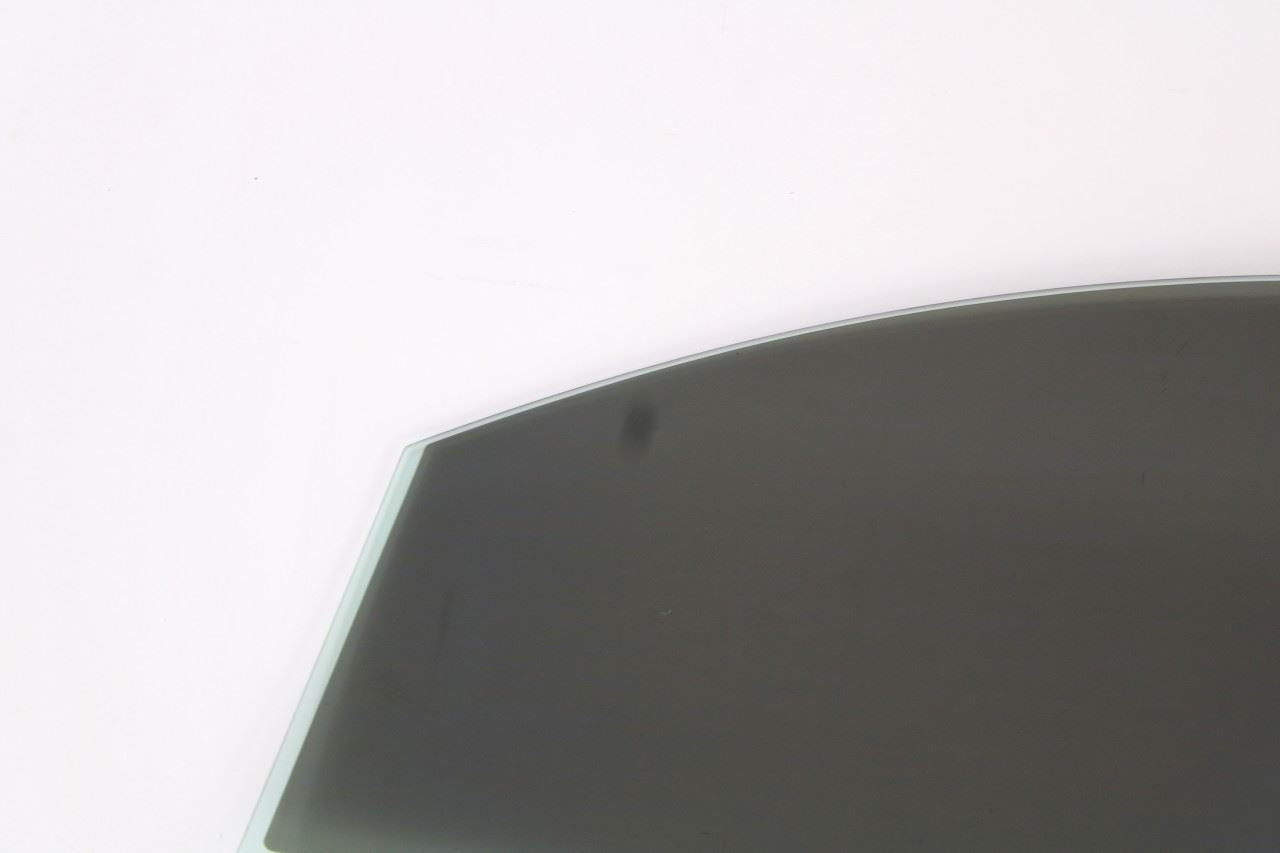 19-2023 Hyundai Santa Fe SEL Front Right Side Door Window Glass 82421-S2000 OEM - Alshned Auto Parts