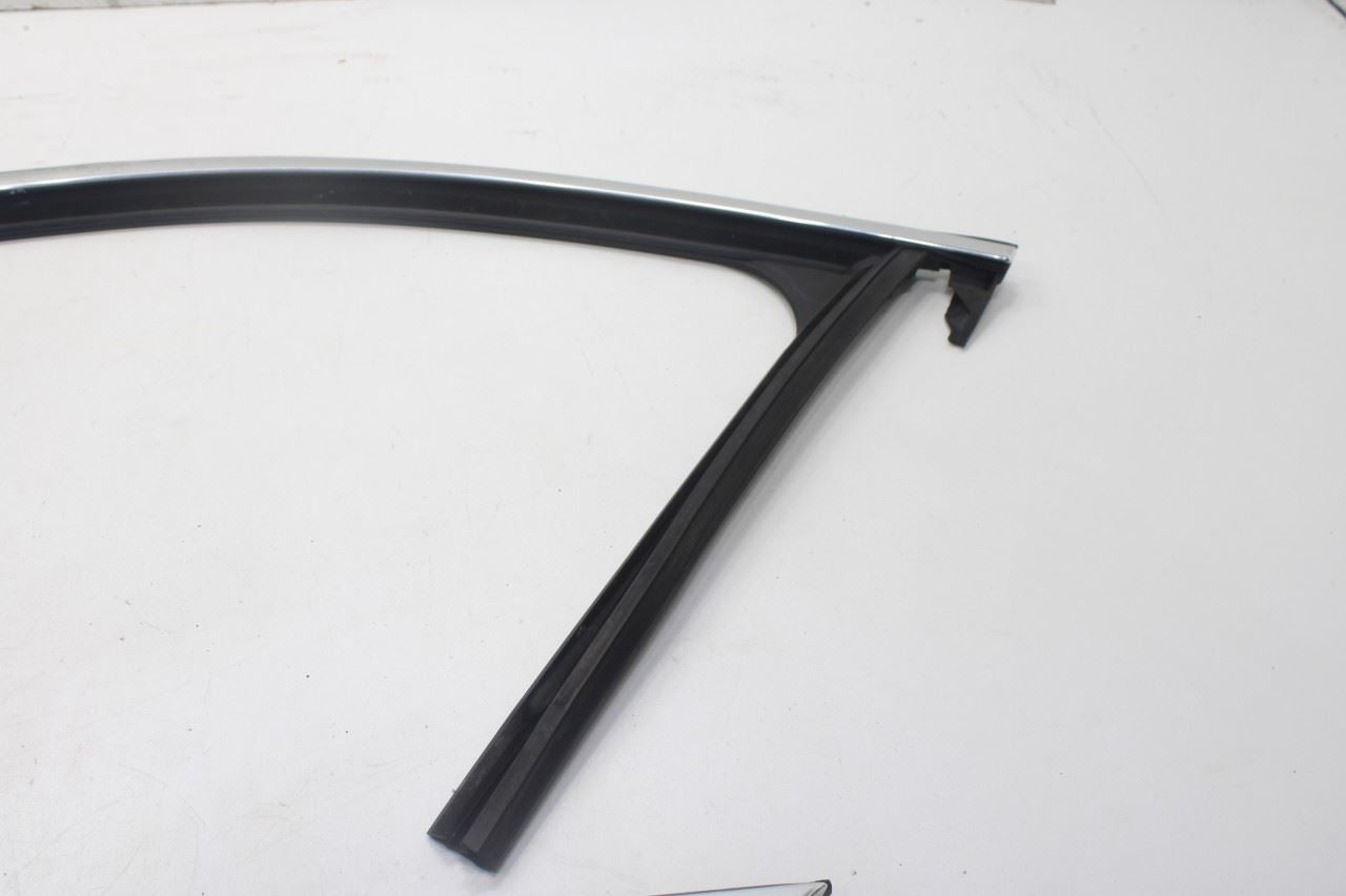 17-20 Alfa Romeo Giulia Ti FR LH Upper Door Window Weatherstrip w/ Belt Molding - Alshned Auto Parts
