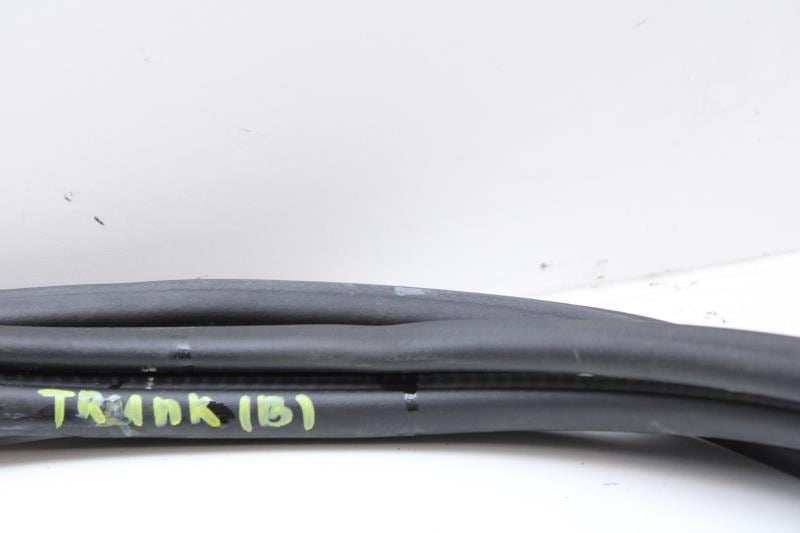 2019-2023 Jeep Cherokee Trunk Liftgate Tailgate Weatherstrip Seal 5056310AA OEM - Alshned Auto Parts