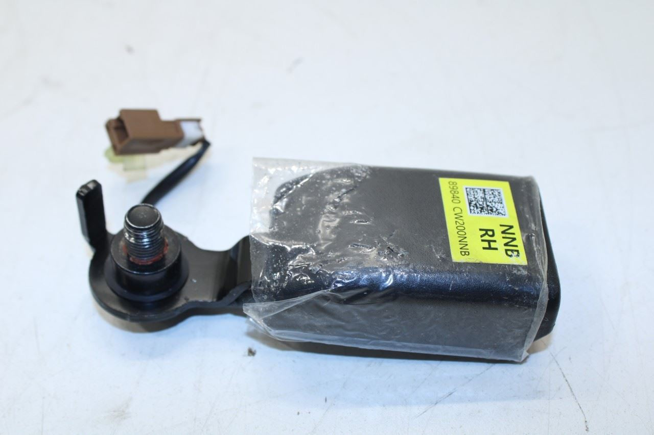 2022-24 Hyundai Tucson SEL Rear RH and LH 2nd Row Center Seat Belt Buckle *ReaD* - Alshned Auto Parts