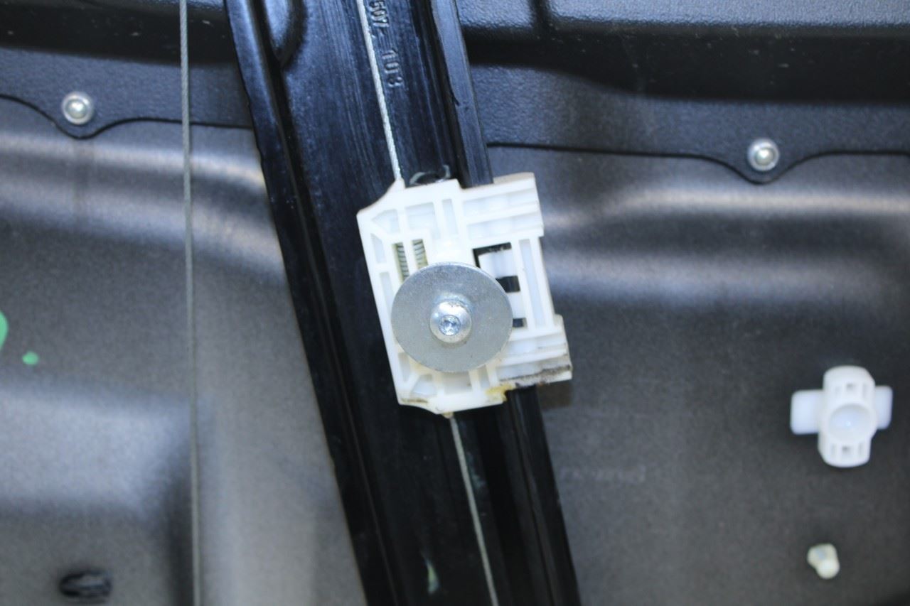 10-16 Porsche Panamera 4 Rear Right Side Door Window Regulator w/ Carrier *ReaD* - Alshned Auto Parts