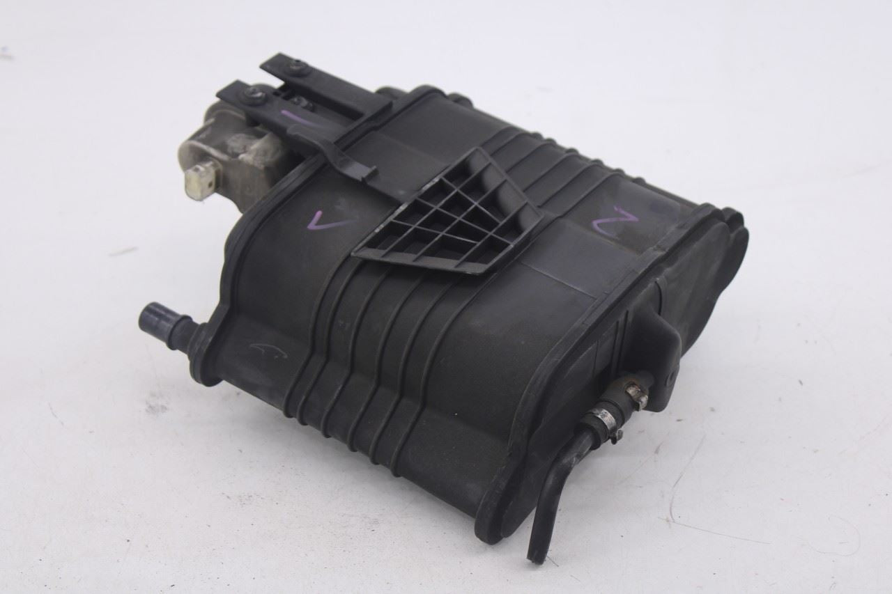 2015-2018 Mercedes-Benz C300 4Matic 2.0L Fuel Vapor Emission Canister 20547040004