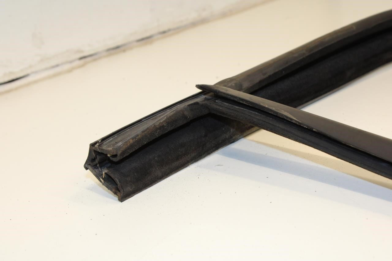 2015-2022 Ram ProMaster City Front Left Door Glass Run Weatherstrip 68259391AA - Alshned Auto Parts