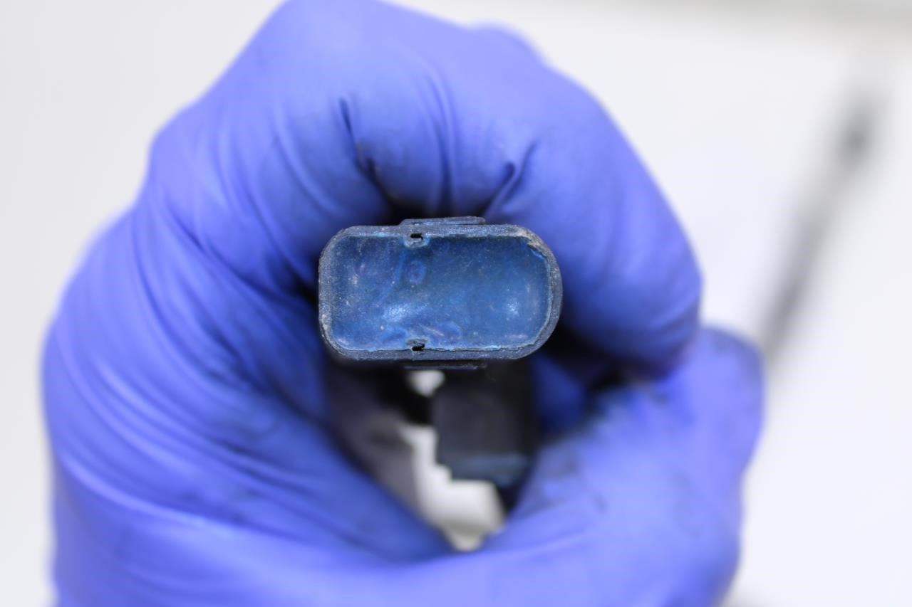 2007-13 Mercedes-Benz S550 Front Windshield Washer Fluid Hose 221-860-02-92 OEM - Alshned Auto Parts