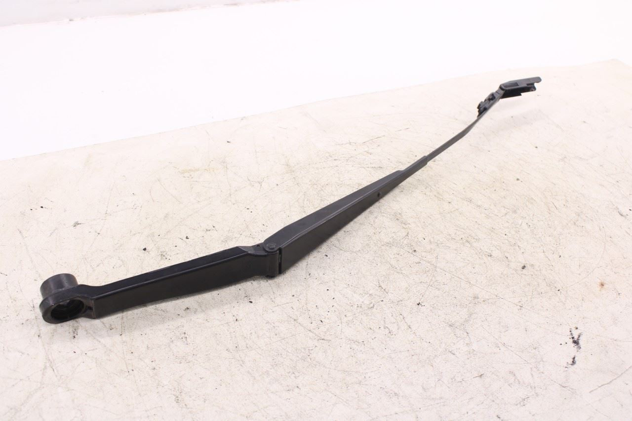 2015-2016 Subaru Impreza Sport Premium Front Left and Right Windshield Wiper Arm4
