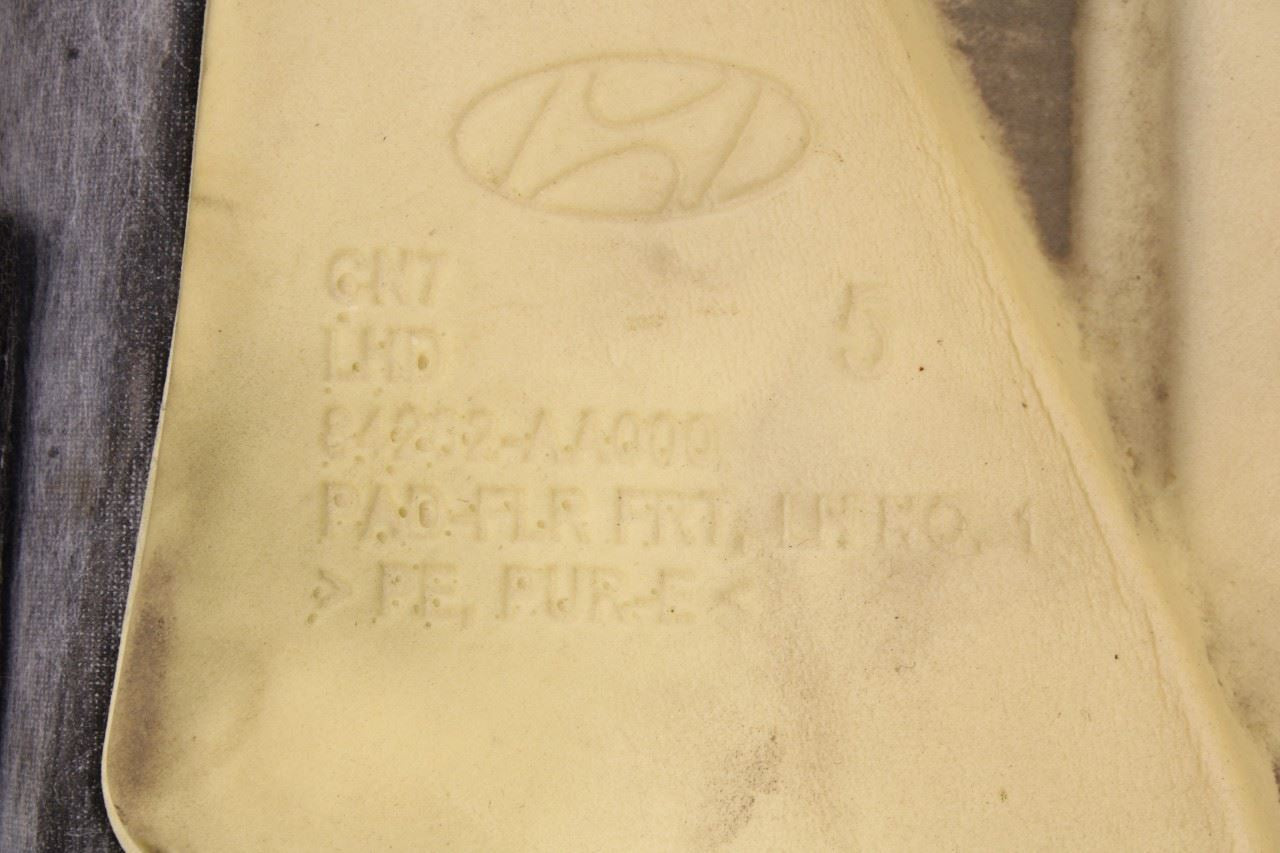 2021-2026 Hyundai Elantra SE 2.0L FWD Front and Rear Floor Carpet Liner Covering12