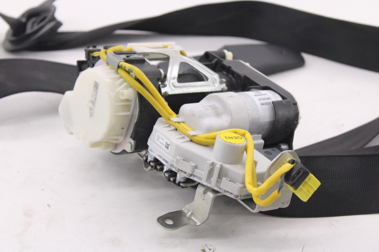 12-18 Audi A7 Premium 3.0L Front Passenger Right Side Seat Belt Retractor *ReaD* - Alshned Auto Parts
