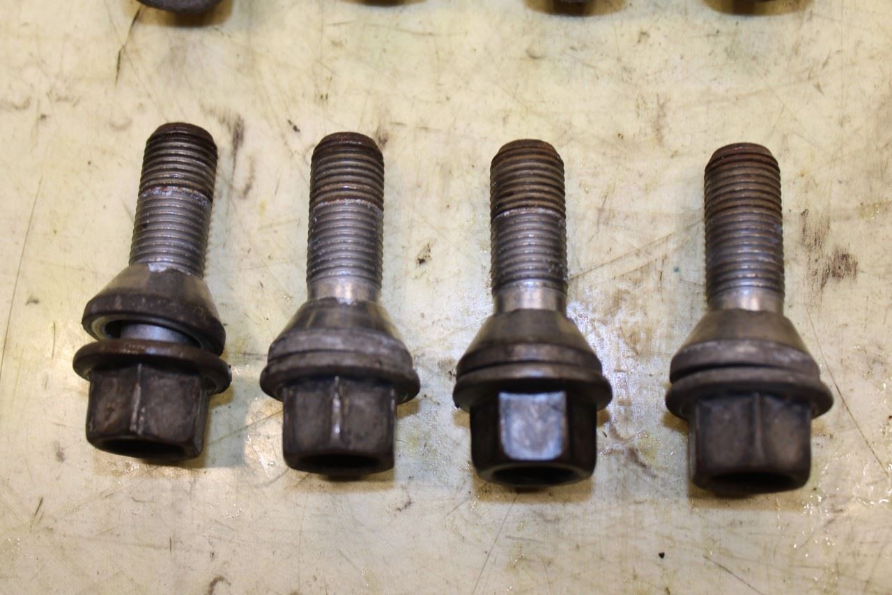 2015-2025 Volvo S60 Wheel Lock Lug Nut Bolt Set of 20 31439226 OEM - Alshned Auto Parts