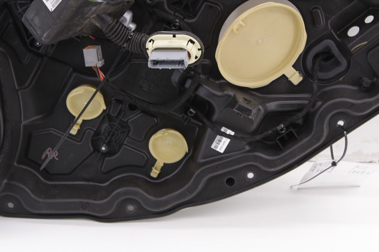 14-23 Jeep Cherokee Limited Rear Right Door Window Regulator w/ Carrier w/ Motor - Alshned Auto Parts