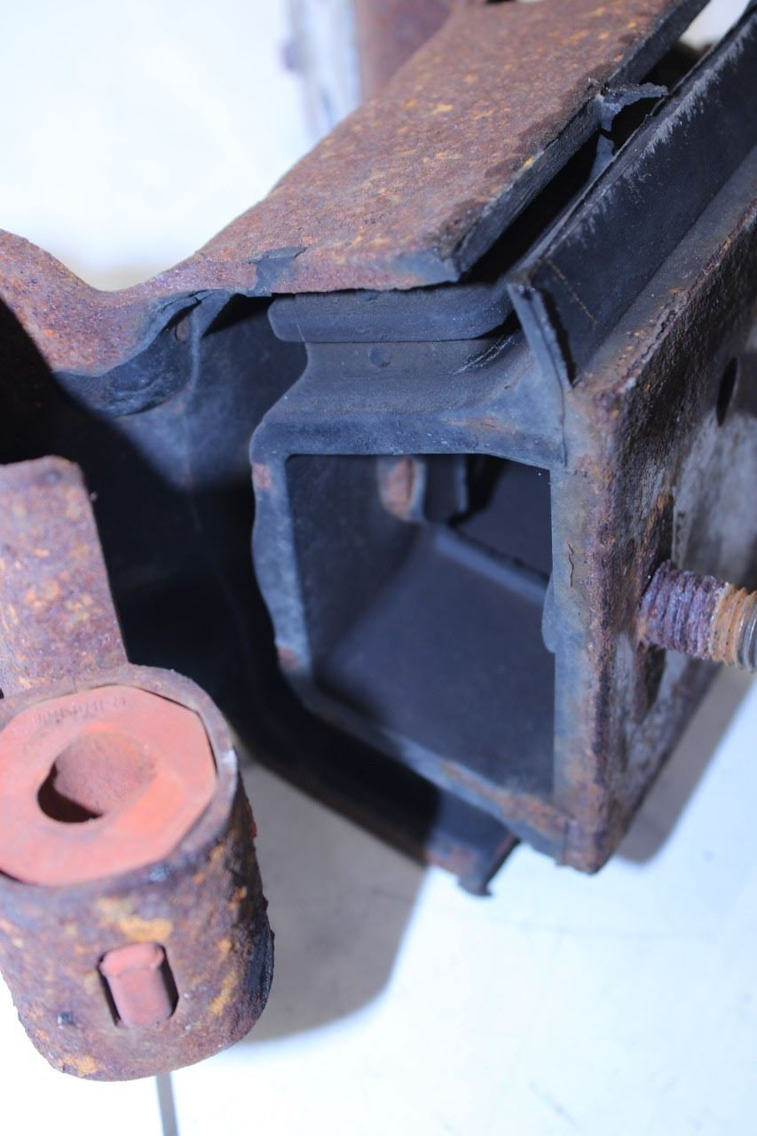 18-20 Ford F150 XL Super Cab 2.7L 4WD Auto Transmission Mount Support Insulator - Alshned Auto Parts