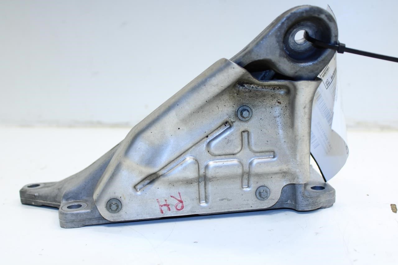 2015-16 BMW 435i Gran Coupe xDrive 3.0L Right Side Engine Support Mount Bracket - Alshned Auto Parts