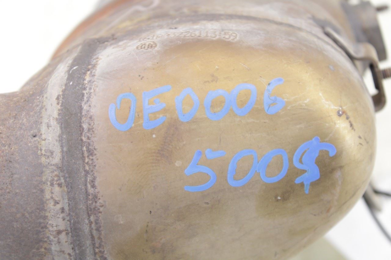 2017-18 Chrysler Pacifica Limited 3.6L FWD Rear Exhaust Manifold 68184161AB OEM - Alshned Auto Parts