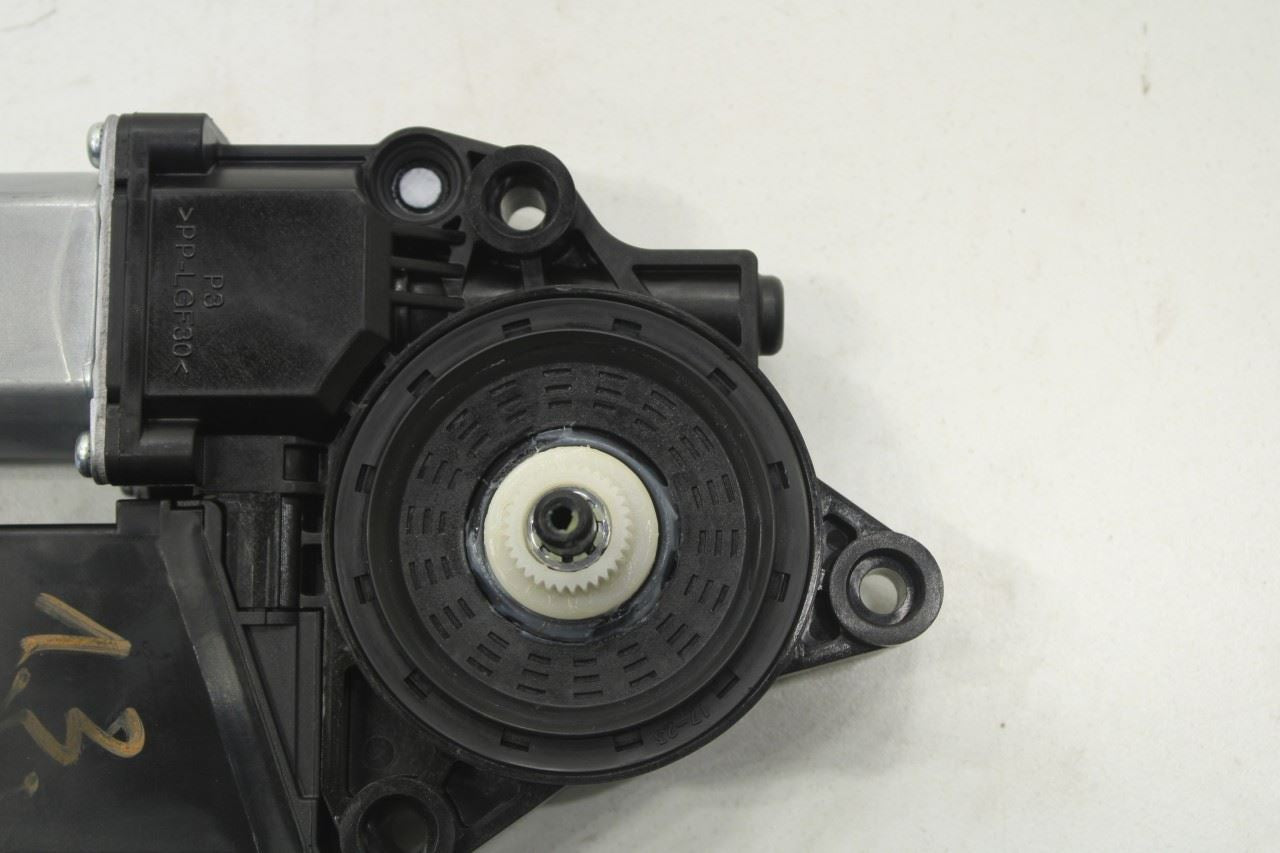 2019-2020 KIA Sorento LX Rear Left Door Power Window Motor 83450-C5220 OEM - Alshned Auto Parts