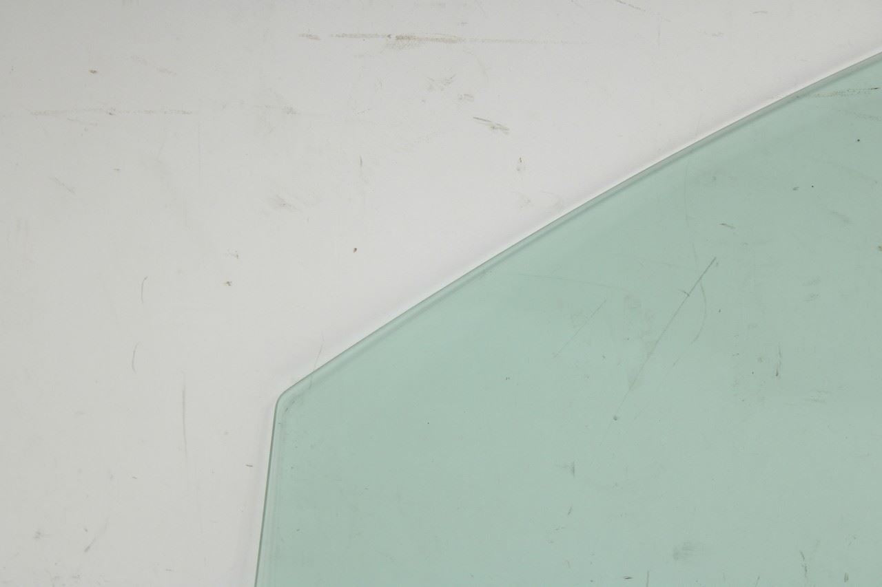 2017-2022 Nissan Rogue Sport SL AWD Front Right Passenger Side Door Window Glass - Alshned Auto Parts